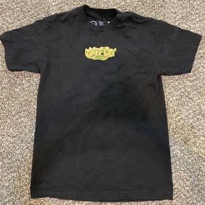 Black short-sleeve graphic tee